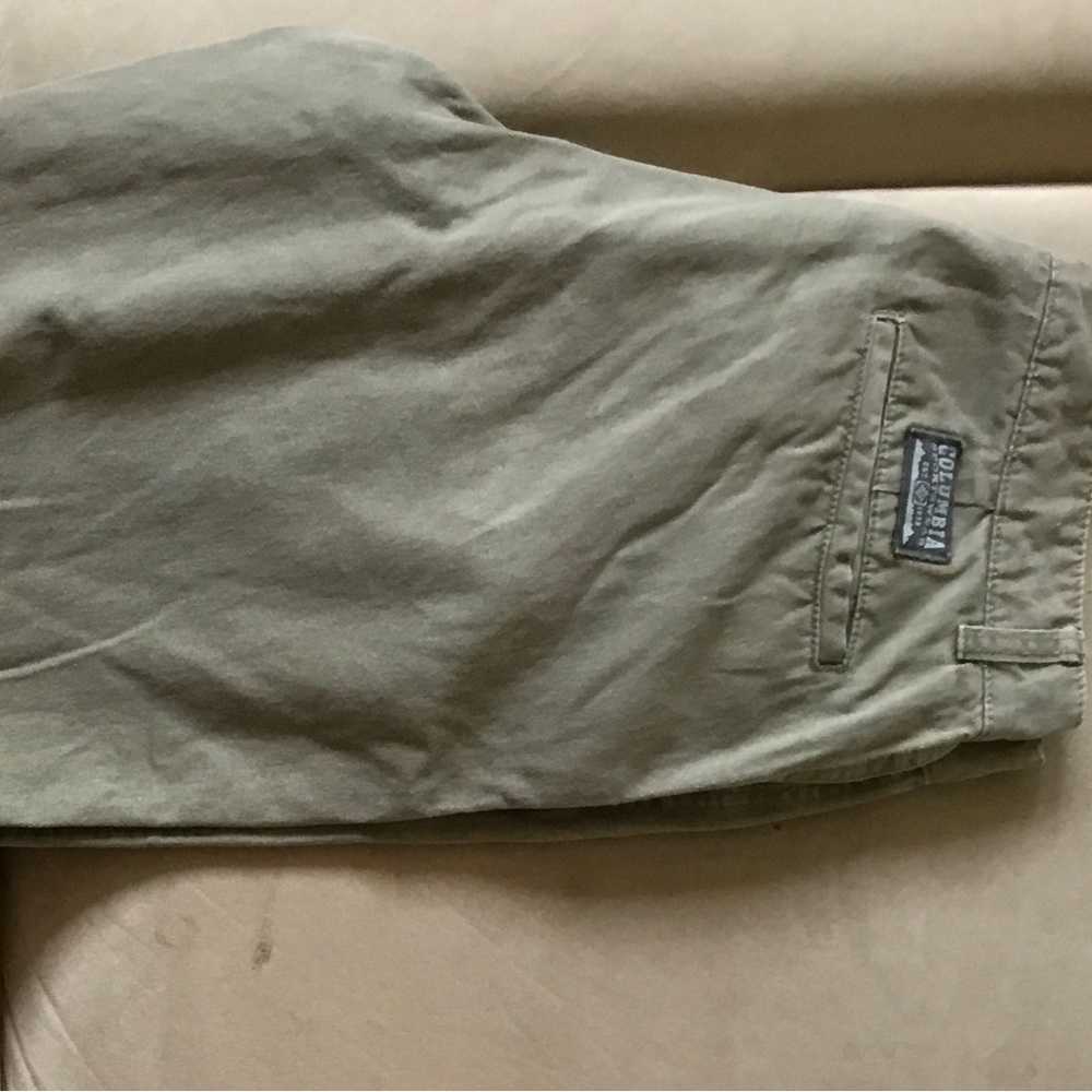 Mens Columbia Sportswear pants.  32x34.